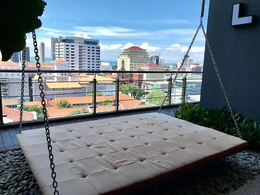 Tropicana 218 Macalister #Homely #Georgetown #Infinity Pool #Near Island Hospital #6Pax #2Br 2Bath #2Queen 2Single #Quality Well Maintained #Private Host